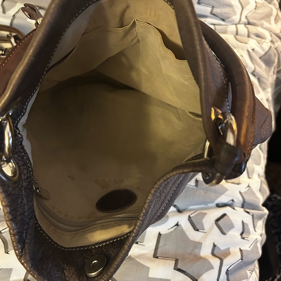 VGUC Roots Olivia brown leather bag - Picture 3 of 4